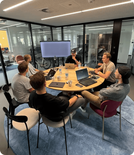 Ein Team entwickelt profitable Software mit wiederkehrendem Umsatz